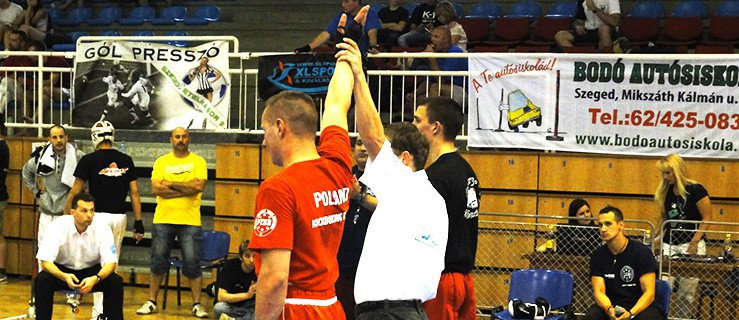 Puchar Świata w kickboxingu za nami. Elblążanin medalistą