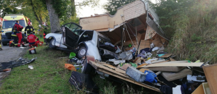  Tragiczny wypadek. Mężczyzna nie żyje, a kobieta ciężko ranna  