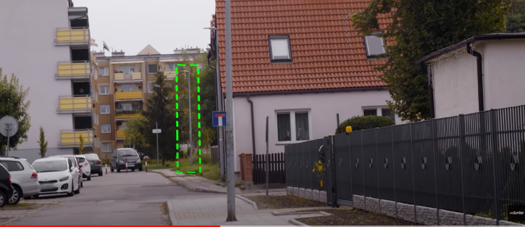 Elbląg w TVN Turbo. Słup na środku chodnika (+wideo)