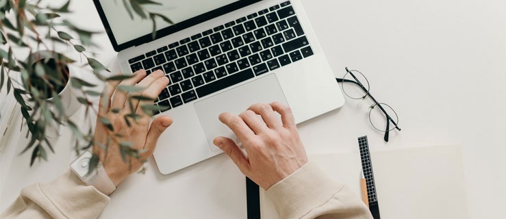 Agencja copywriterska czy copywriter freelancer – kogo wybrać?