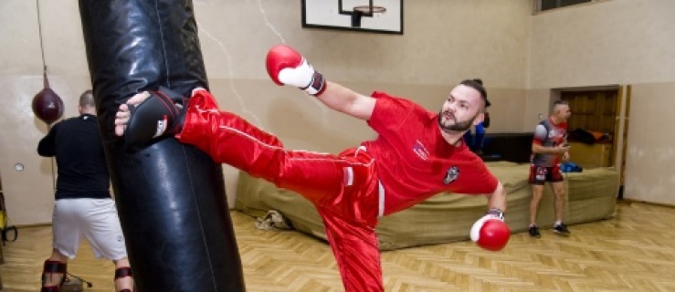 Brązowy medal w Mistrzostwach Polski w Kickboxingu dla funkcjonariusza z Elbląga
