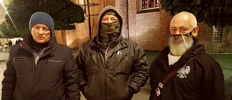 Kilkadziesiąt osób pilnowało elbląskiej katedry