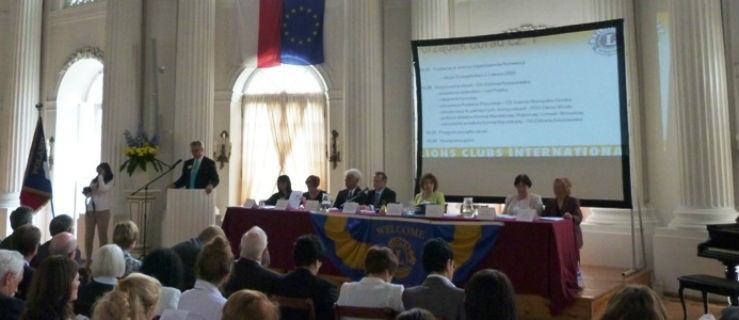 Nasz patronat. Projekt Bajka - Lioni czytają dzieciom
