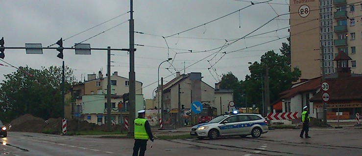 Zerwana trakcja na placu Jagiellończyka. Tramwaje w tej chwili nie kursują