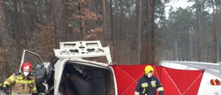 Tragiczny wypadek. Nie żyje jedna osoba, trzy osoby ciężko ranne 