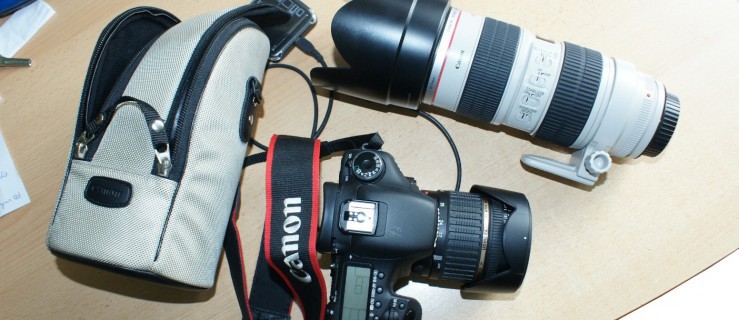 Chcieli 500 złotych za oddanie aparatu fotograficznego 