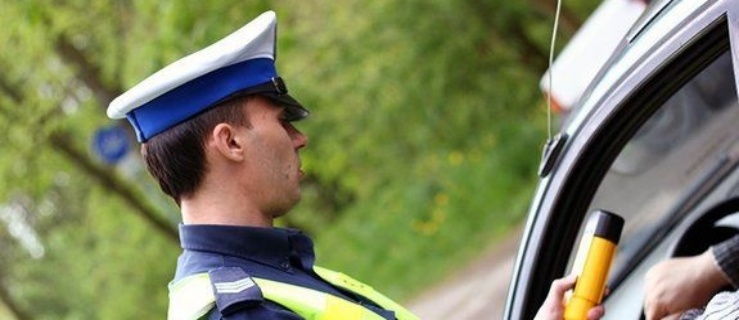 Pijany kierowca dwukrotnie zatrzymany przez policję