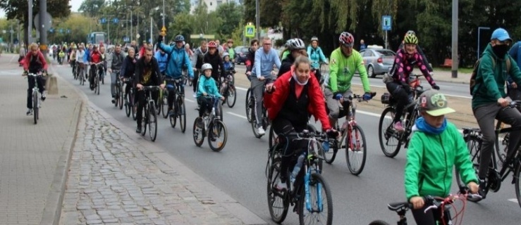 Przejazd rowerowy przez miasto i festyn na Kalbarze