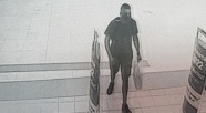 Okradł elektromarket w Elblągu. Poznajesz tego mężczyznę?