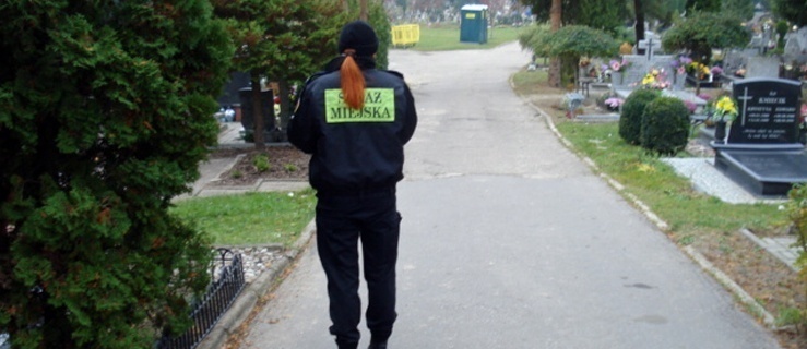 Policja ostrzega - trzeba uważać na cmentarzach