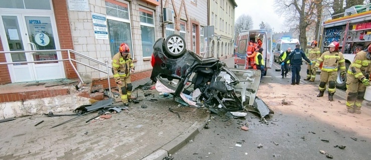 W Braniewie kierowca wjechał wprost w aptekę