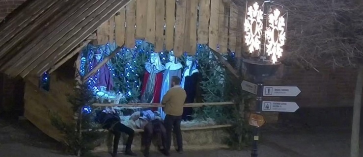 Straż Miejska pilnuje szopki na elbląskiej Starówce