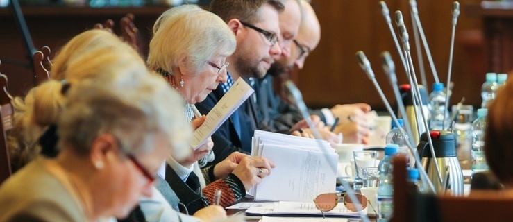 Radny podsumowuje rok w lokalnej polityce w Elblągu