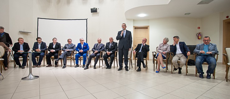 Debata z kandydatami. Pozarządowcy odpytali samorządowców (foto)
