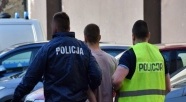 Sterroryzował ekspedientkę bronią i okradł sklep
