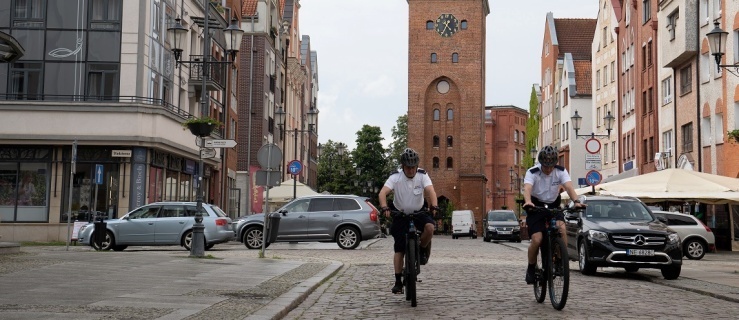 Strażnicy miejscy patrolują Elbląg na rowerach