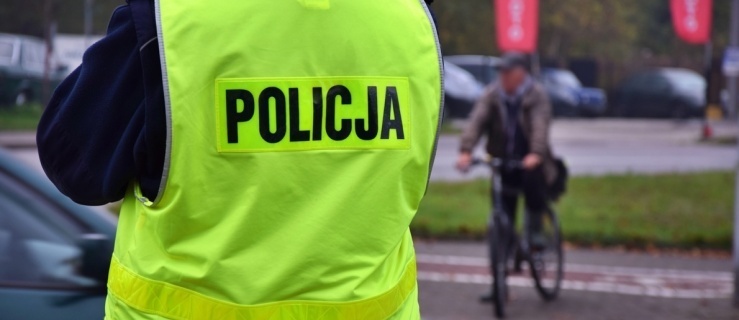 Pijany rowerzysta zderzył się z radiowozem w Kadynach