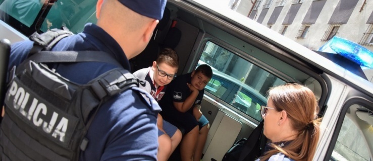 Policjanci z Elbląga spełnili marzenie chorych chłopców