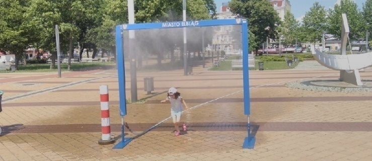 Kurtyny wodne rozstawione, zakaz kąpieli w rzece Elbląg