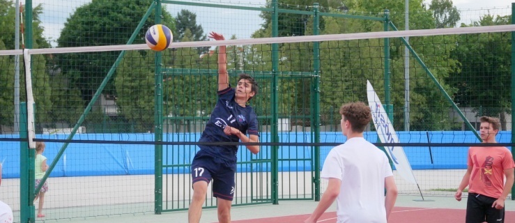 Turniej siatkówki 3x3 na Kalbarze