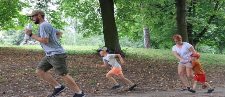 Rodzinne Gry Parkowe na orientację w Parku Modrzewie