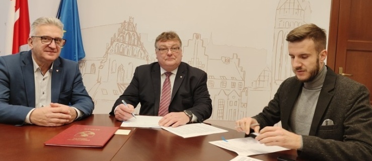 Umowa podpisana. Rusza przebudowa w I LO