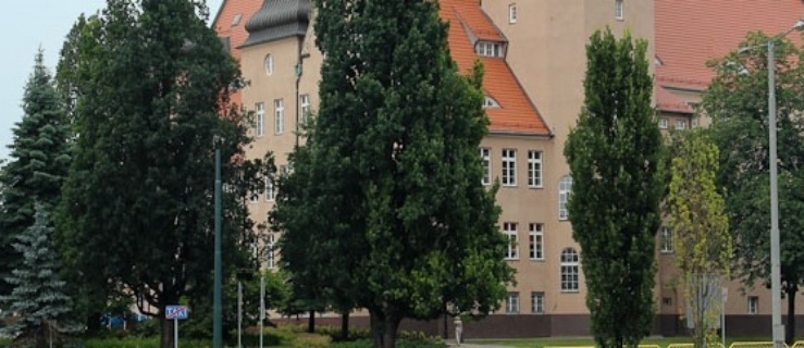 Budynek Urzędu Miejskiego w Elblągu będzie bardziej dostępny dla osób z niepełnosprawnościami