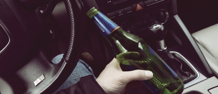 Bez uprawnień i po alkoholu - kolejny taki kierowca zatrzymany