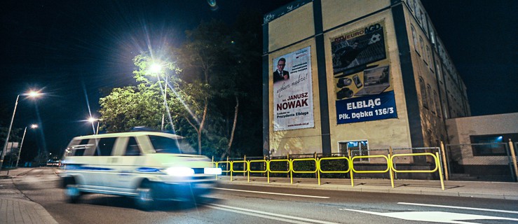 Billbord Janusza Nowaka na szkole przy ul. Browarnej