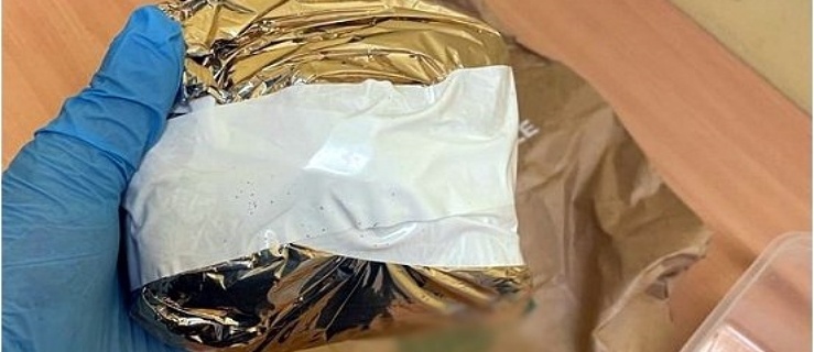 Pół kilograma amfetaminy w samochodzie. Mężczyźnie grozi 10 lat więzienia
