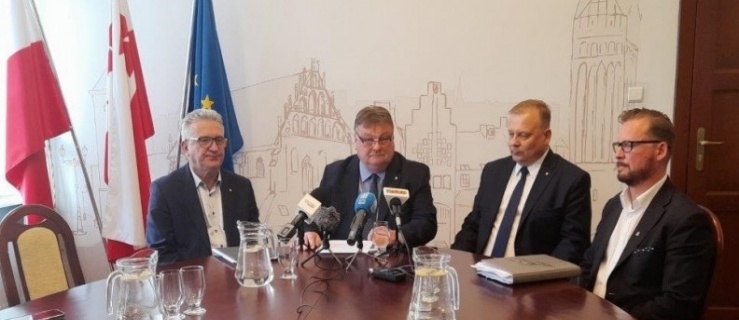Prezydent Elbląga zaprzecza. Miasto nie zamierza sprzedawać portu