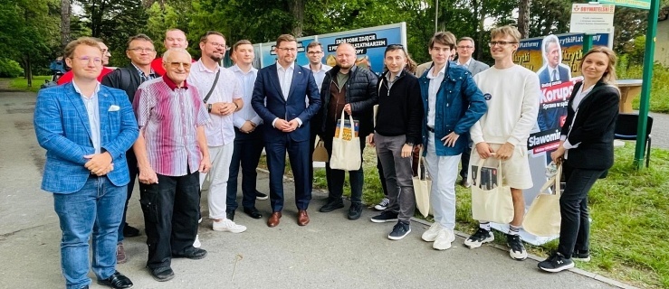 Porażka pikniku 800+ w Elblągu. PiS przywiózł młodych działaczy z całej Polski