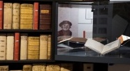 Elkamera dostępna dla zwiedzających. Zapraszamy do odkrywania podziemi biblioteki
