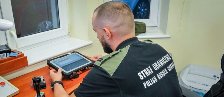Wymienił tablice i podrobił dowód rejestracyjny