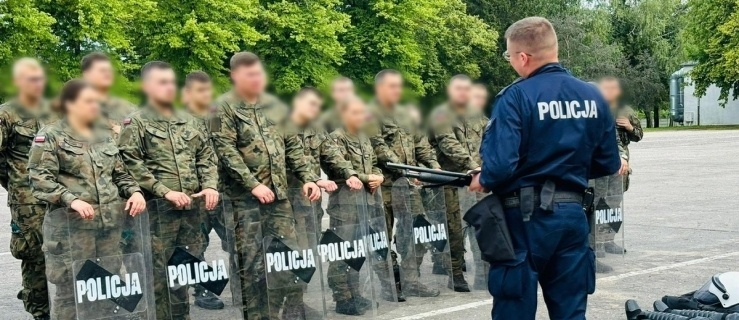 Policjanci z Elbląga szkolą żołnierzy
