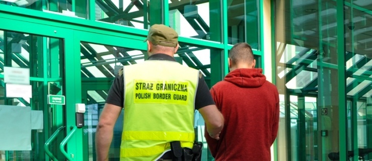 Nie zatrzymał się do kontroli. Okazało się, że miał powody