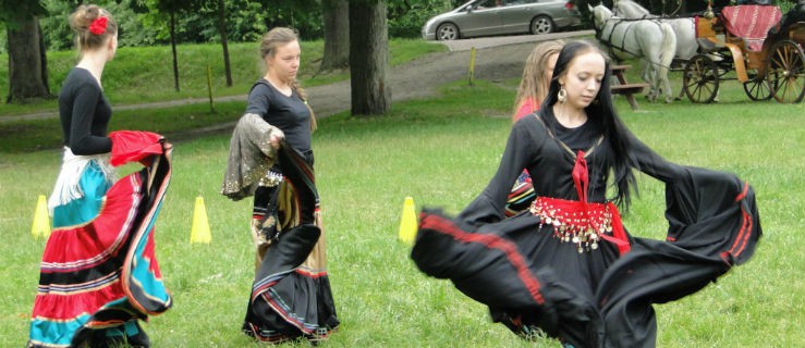 Cygańska podróż - zrozumieć inność. Festyn Specjalnego Ośrodka Szkolno - Wychowawczego