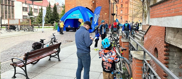 Rowerowa przygoda z mapą w ręku