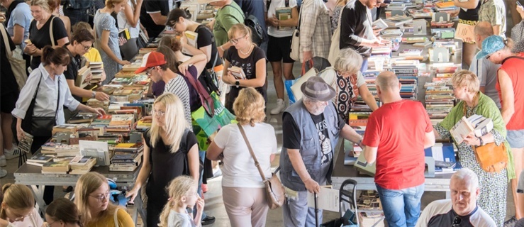 Kiermasz książek wycofanych z bibliotecznego księgozbioru