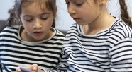 Czy telefon dla dziecka może wpłynąć pozytywnie na jego rozwój?