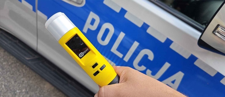 Nietrzeźwa 59-latka na hulajnodze elektrycznej zatrzymana przez policję
