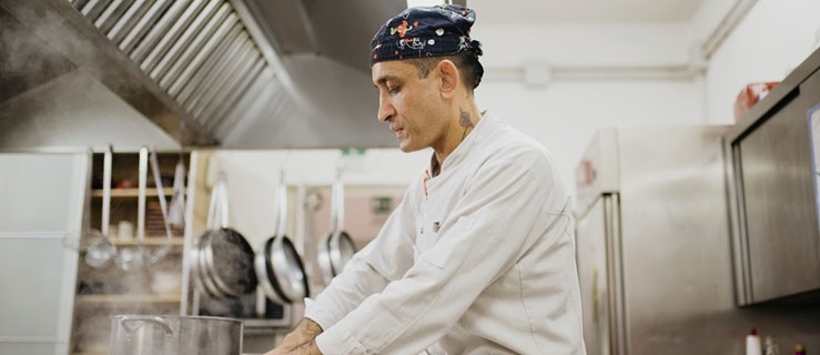 Jak rozpocząć karierę w gastronomii?