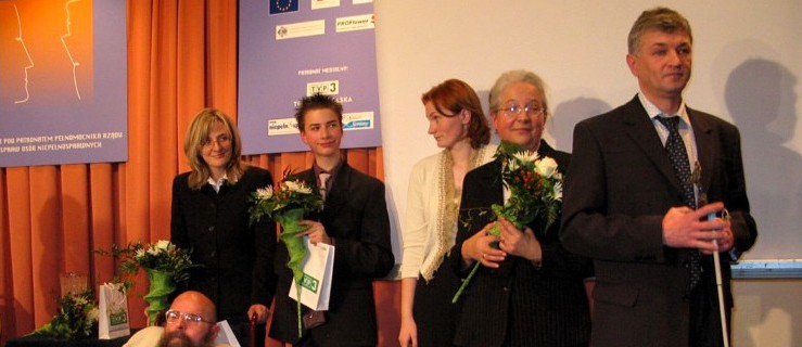 Po prawej - Zbigniew Puchalski, laureat konkursu 