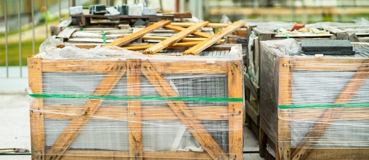 Folia stretch – do czego służy i jak jej używać w małym e-commerce?