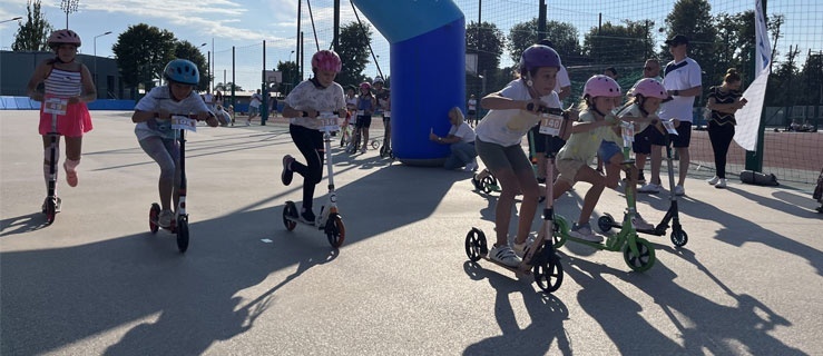 Na rowerkach i hulajnogach po medal
