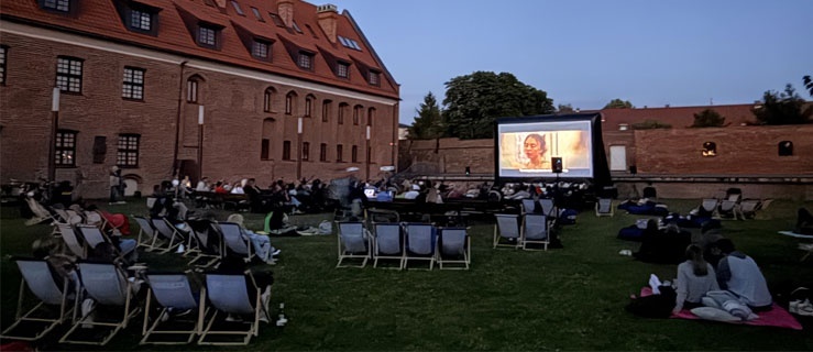 Letnie Kino pod Chmurką