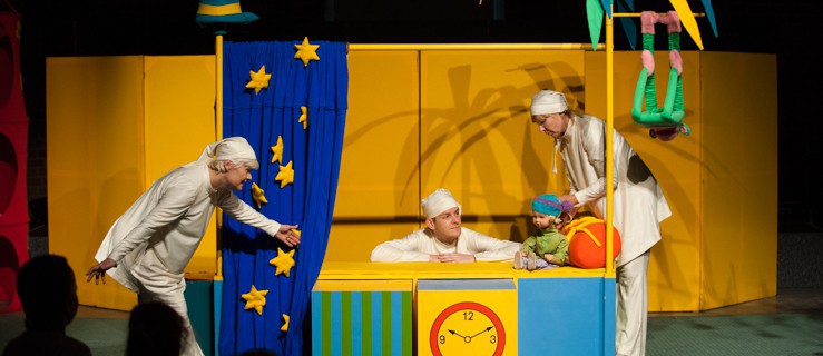 Jacuś, pod osłoną nocy, przeżył afrykańską przygodę. Teatr Miniatura zachwycił młodych widzów