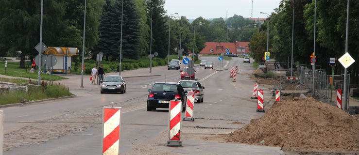 Parking przy Biedronce poczeka na dokończenie remontu