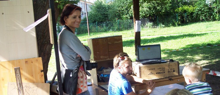 Arek Pasożyt buduje z elblążanami dom z niczego. Zobacz, jak zamierza to zrobić
