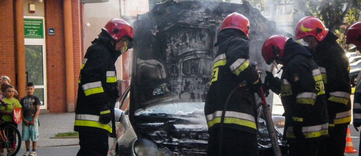 Daj znać: pożar samochodu na Wyspiańskiego